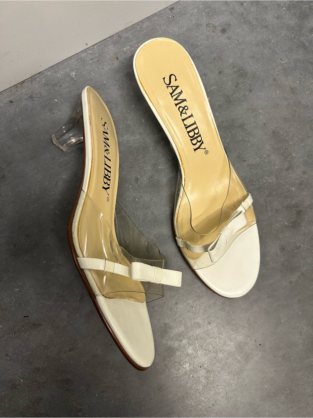 Sam & Libby White Clear Strap Mule Sandals with Bow Accent 90’s Y2K
